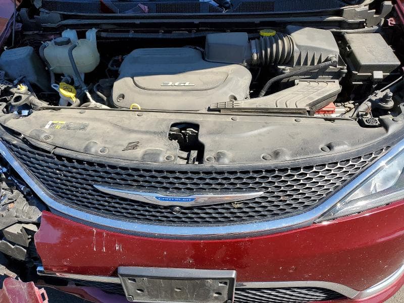 2018 CHRYSLER PACIFICA LIMITED 12
