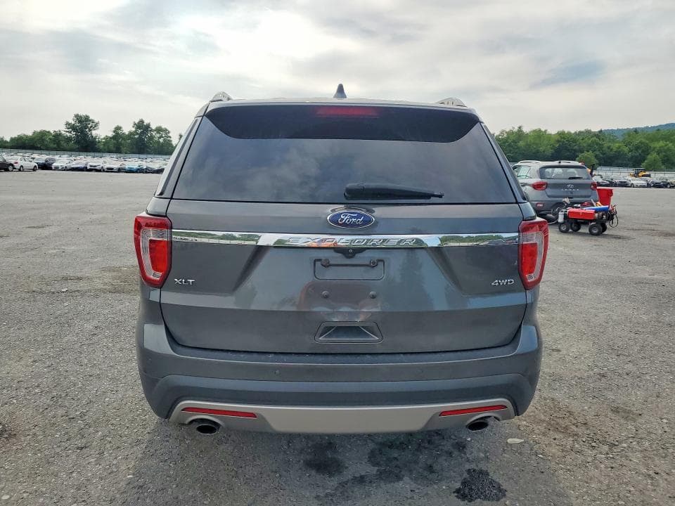 2017 FORD EXPLORER XLT 6