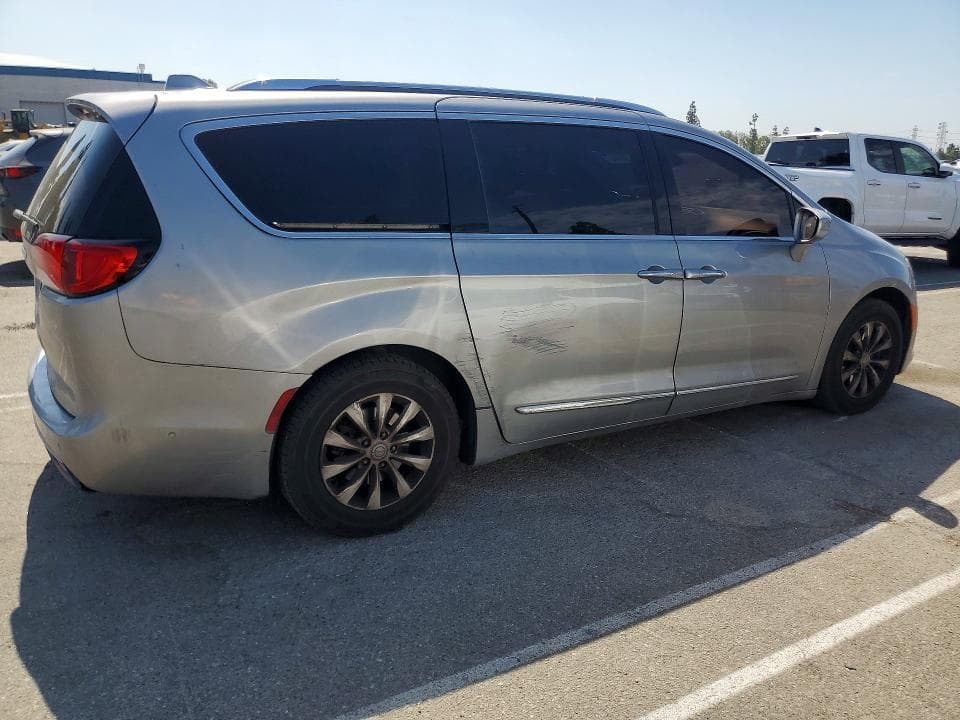 2018 CHRYSLER PACIFICA TOURING L 3