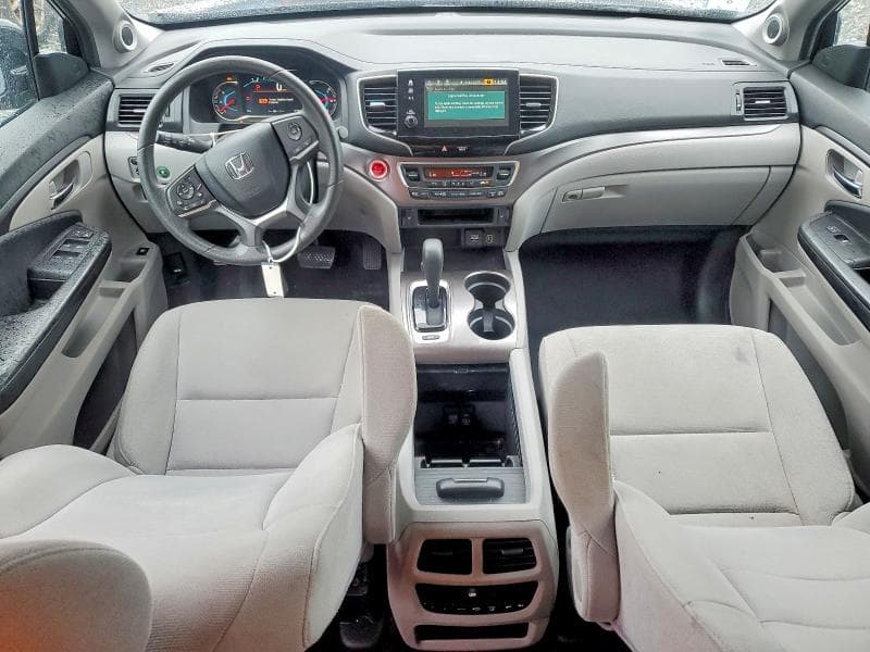2019 HONDA PILOT EX 8