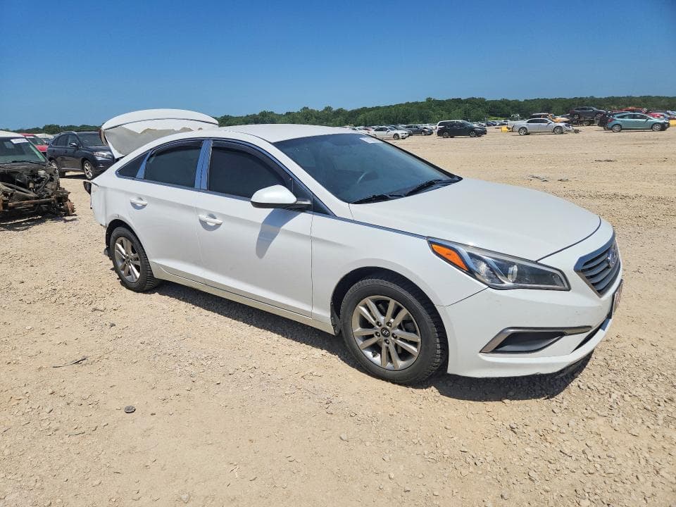 2017 HYUNDAI SONATA SE 4