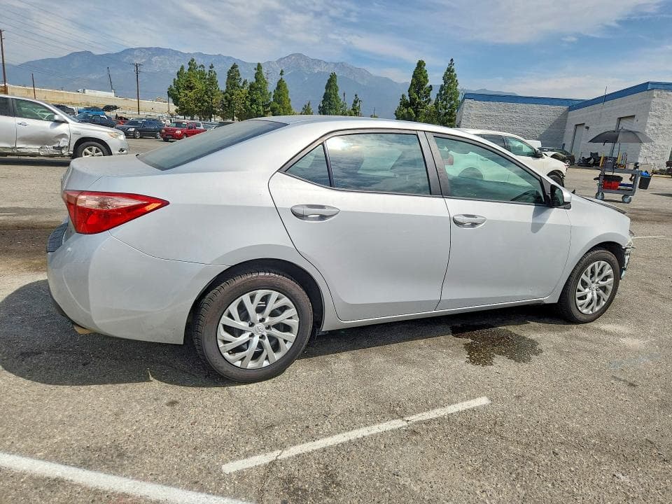 2019 TOYOTA COROLLA LE 3