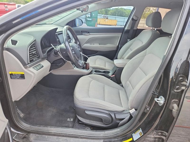 2017 HYUNDAI ELANTRA SE 7