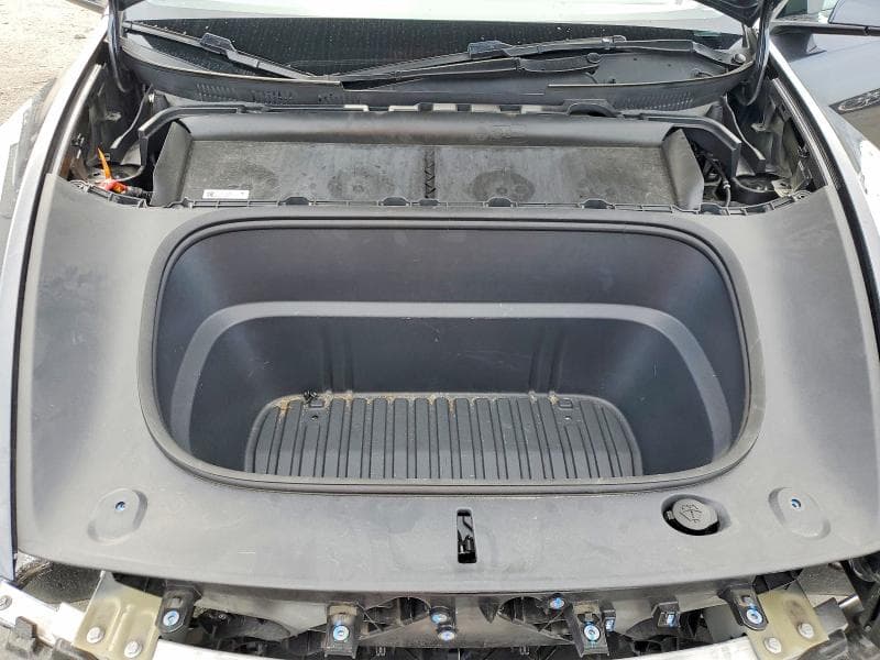 2026 TESLA MODEL Y 11