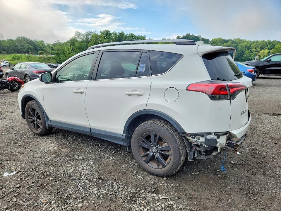 2018 TOYOTA RAV4 XLE 2