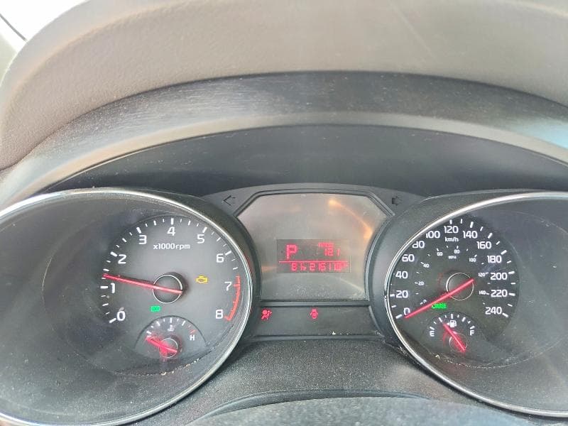 2017 KIA SEDONA LX 9