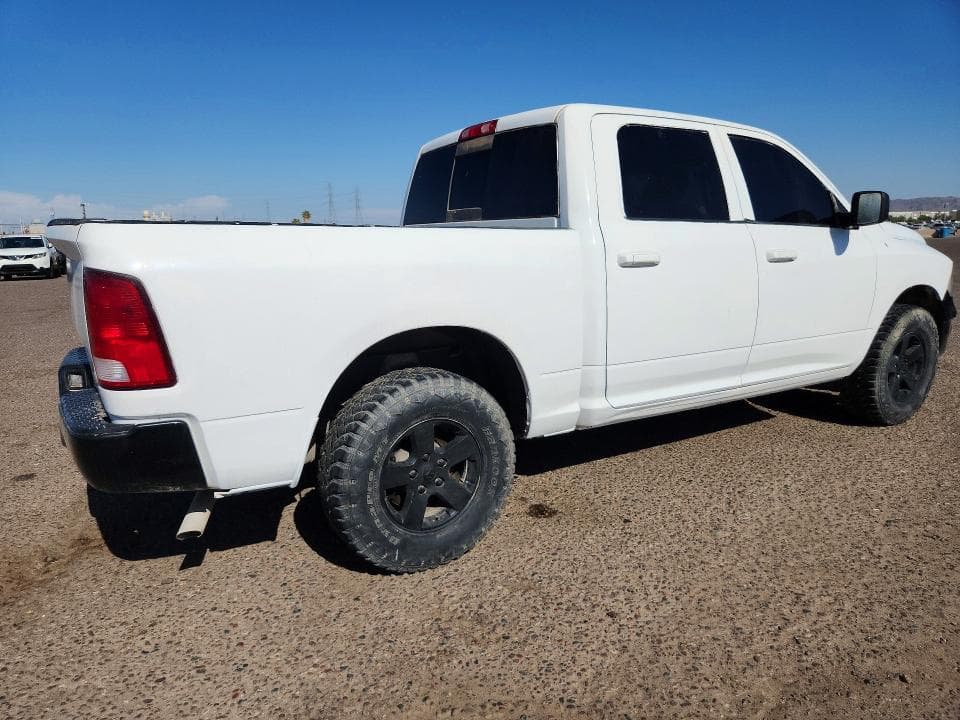 2019 RAM 1500 CLASSIC SLT 3
