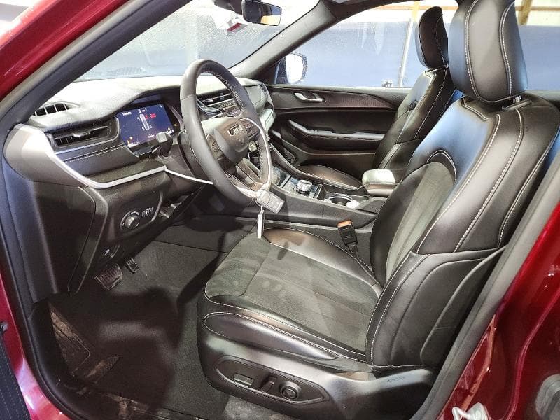 2025 JEEP GRAND CHEROKEE LAREDO 7