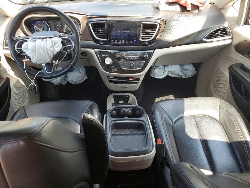 2017 CHRYSLER PACIFICA TOURING L 8