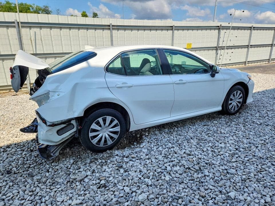 2024 TOYOTA CAMRY LE 3