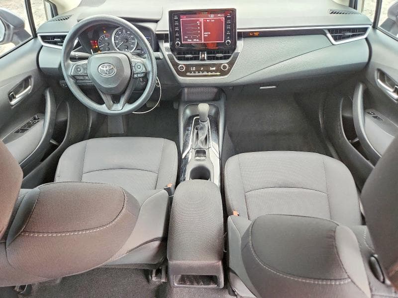 2020 TOYOTA COROLLA LE 8