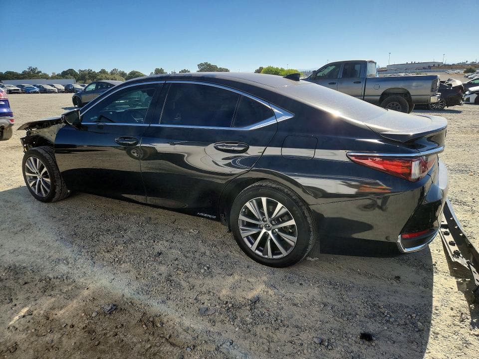 2020 LEXUS ES 300H 2