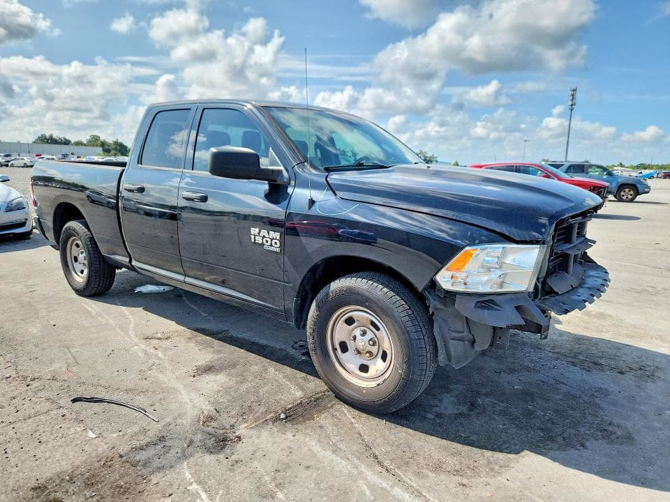 2022 RAM 1500 CLASSIC TRADESMAN 4