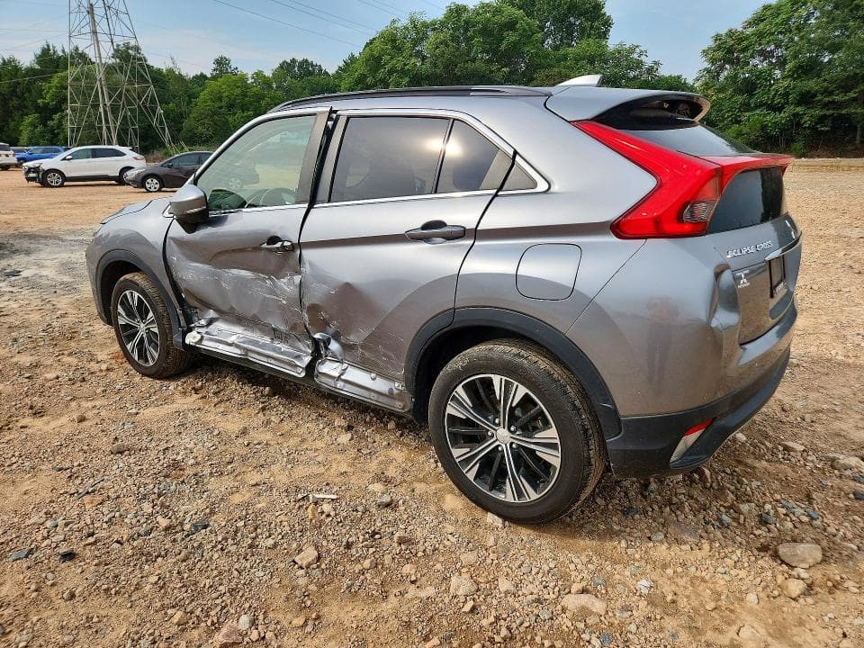 2020 MITSUBISHI ECLIPSE CROSS SE 2