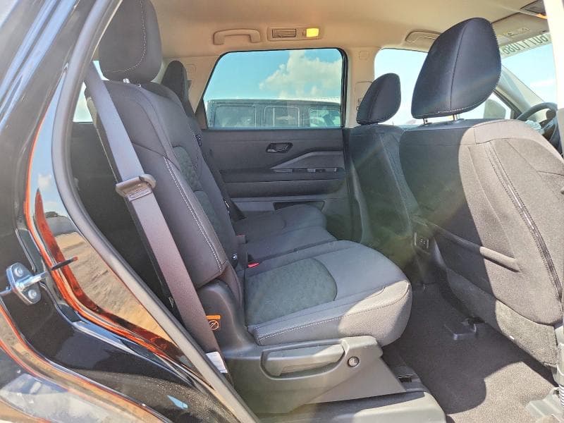 2026 NISSAN PATHFINDER SV 11