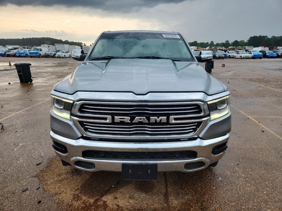 2019 RAM 1500 LARAMIE 5