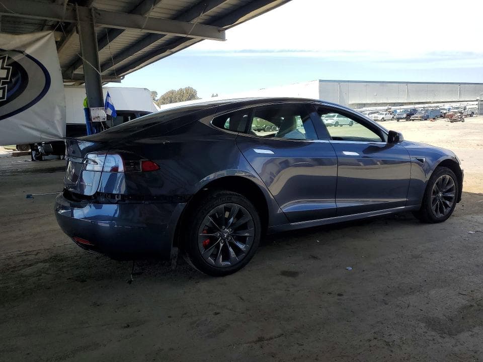 2020 TESLA MODEL S 3