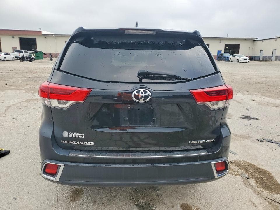 2017 TOYOTA HIGHLANDER LIMITED 6