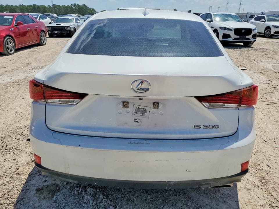 2019 LEXUS IS 300 6