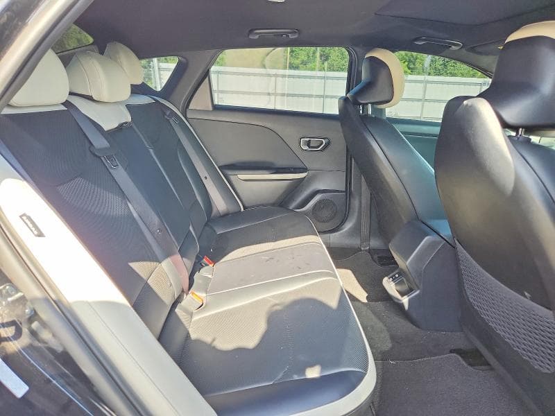 2025 KIA K4 GT LINE 10
