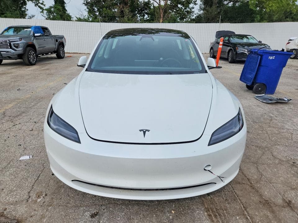 2026 TESLA MODEL 3 5