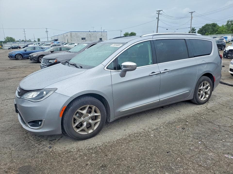 2019 CHRYSLER PACIFICA LIMITED - 1