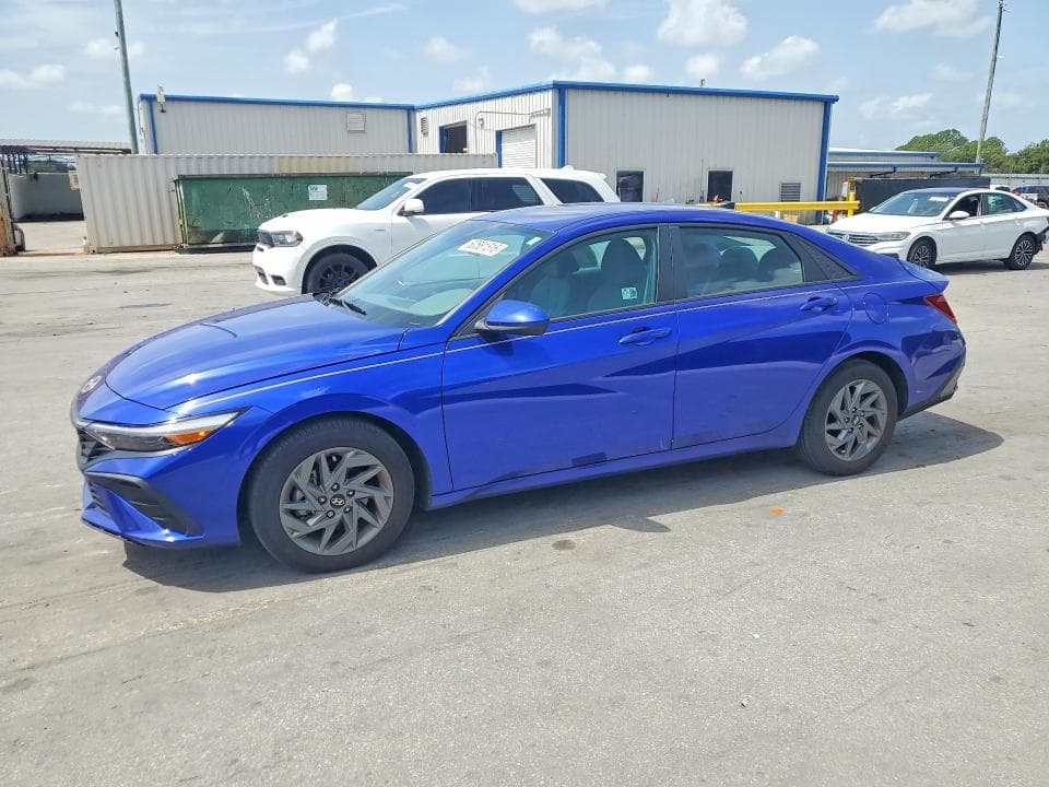 2024 HYUNDAI ELANTRA SEL - 1