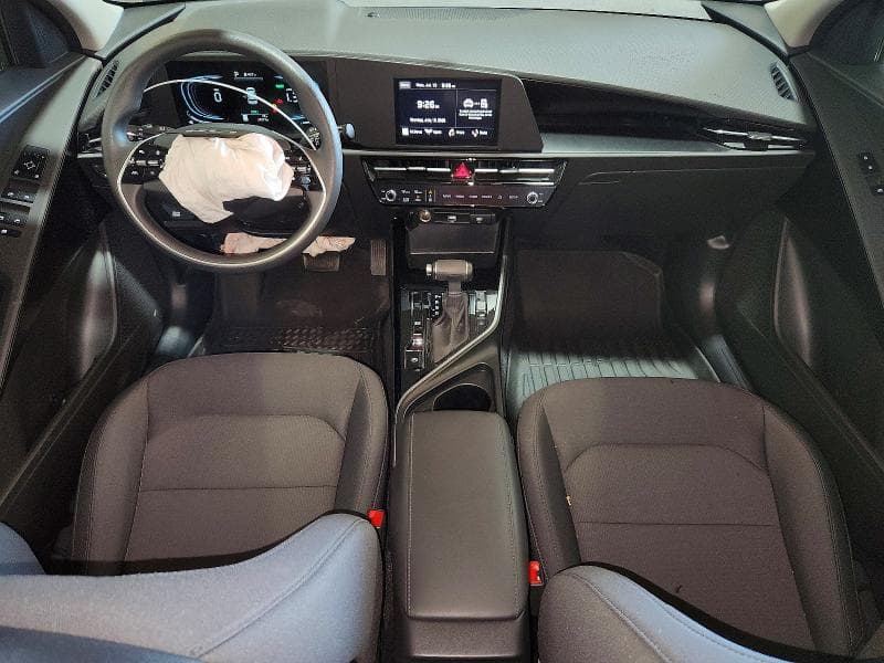 2025 KIA NIRO LX 8