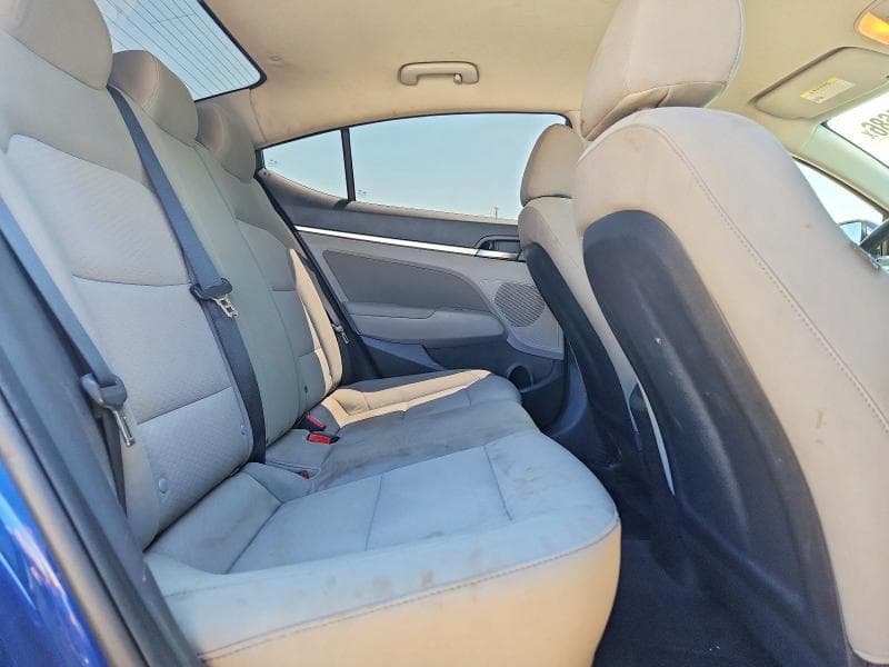 2020 HYUNDAI ELANTRA SEL 10