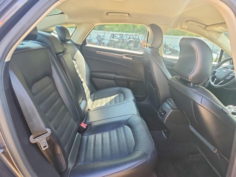 2017 FORD FUSION SE 10