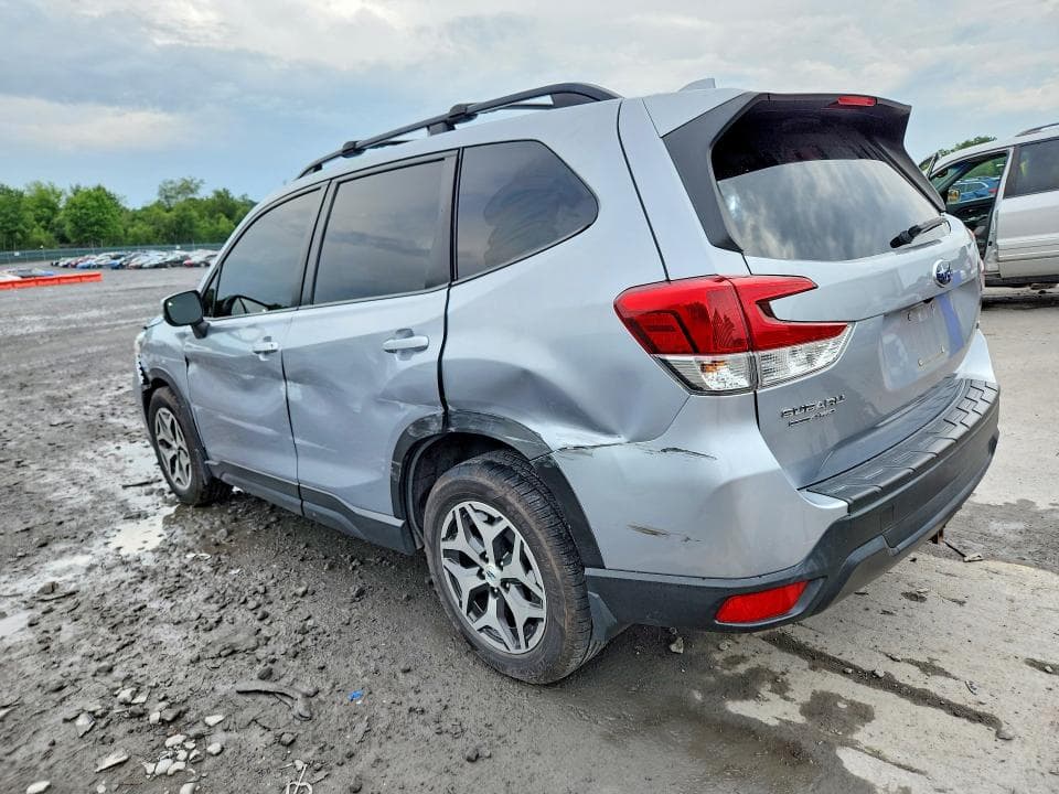 2021 SUBARU FORESTER PREMIUM 2