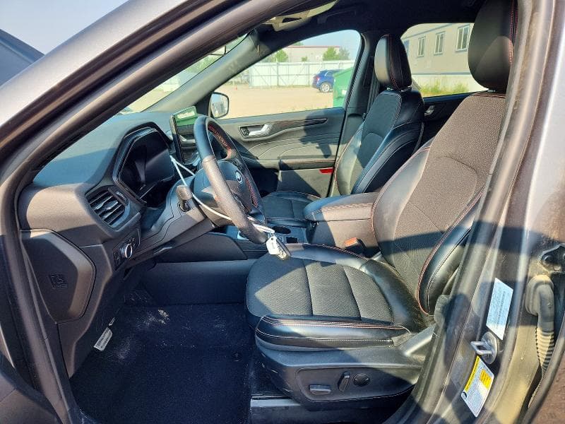 2024 FORD ESCAPE ST LINE 7