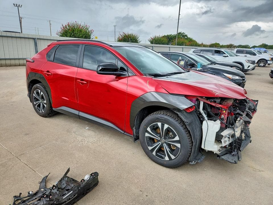 2024 TOYOTA BZ4X XLE 4