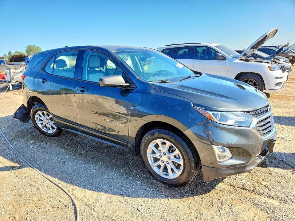 2019 CHEVROLET EQUINOX LS 4