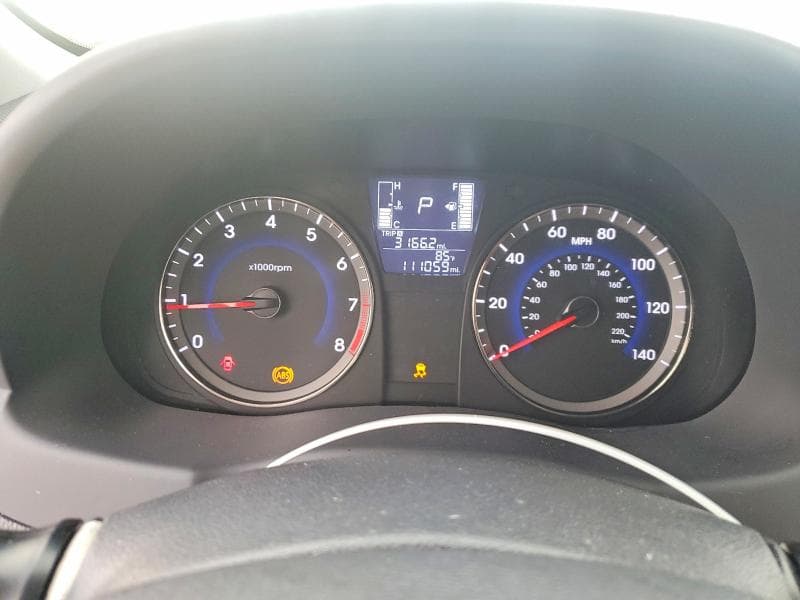 2017 HYUNDAI ACCENT SE 9
