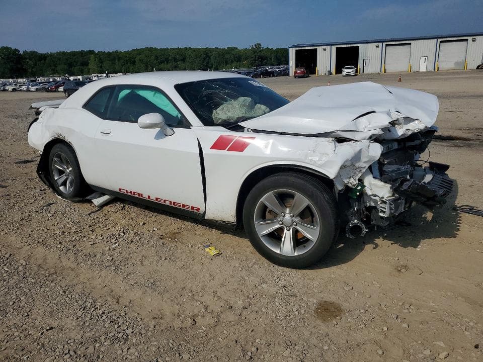 2019 DODGE CHALLENGER SXT 4