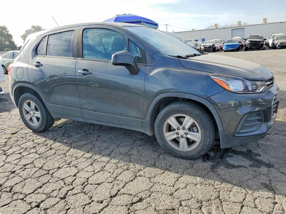 2020 CHEVROLET TRAX LS 4