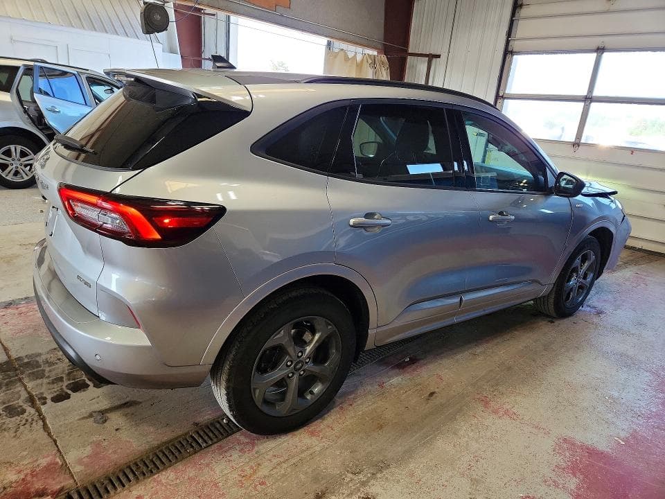 2024 FORD ESCAPE ST LINE 3