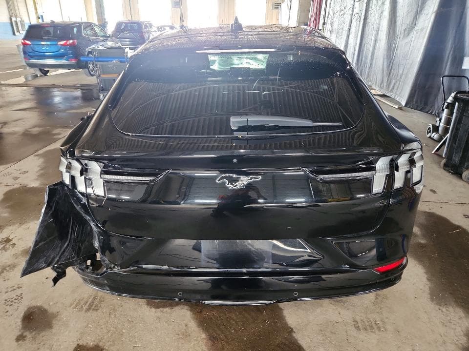 2023 FORD MUSTANG MACH-E PREMIUM 6