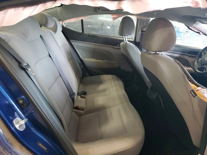 2018 HYUNDAI ELANTRA SEL 10