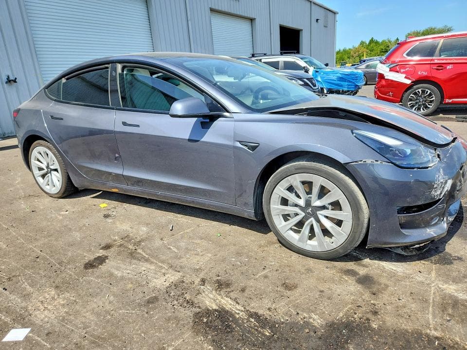 2023 TESLA MODEL 3 4