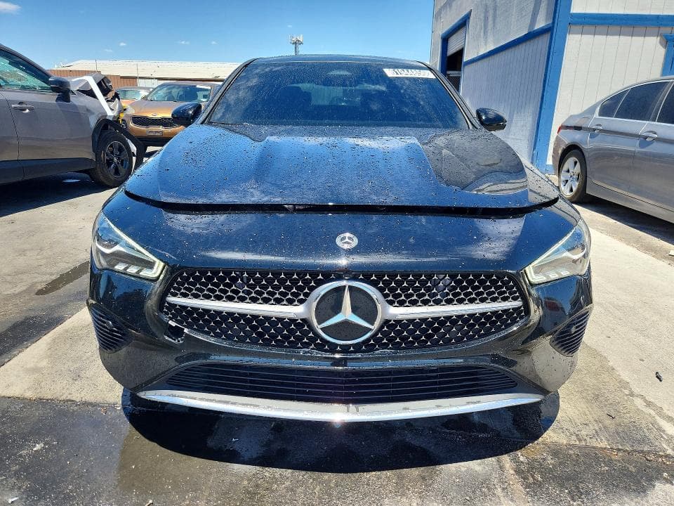 2025 MERCEDES-BENZ CLA 250 4MATIC 5
