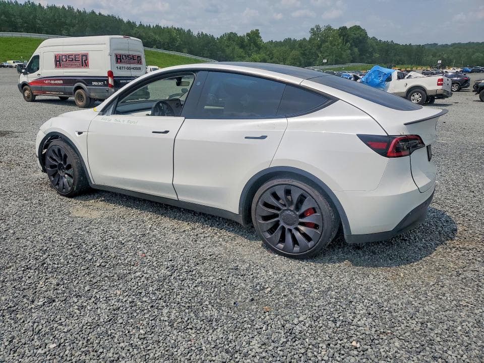 2025 TESLA MODEL Y 2