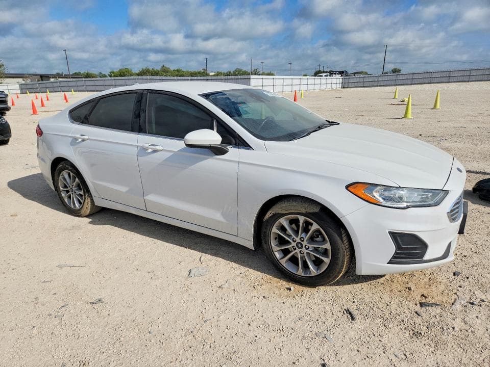 2020 FORD FUSION SE 4