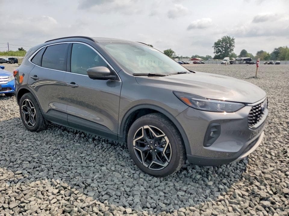 2025 FORD ESCAPE PLATINUM 4