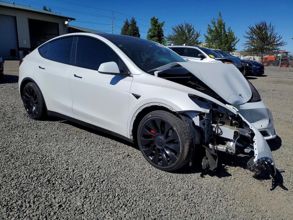 2022 TESLA MODEL Y 4