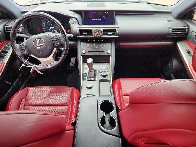 2017 LEXUS IS 300 8