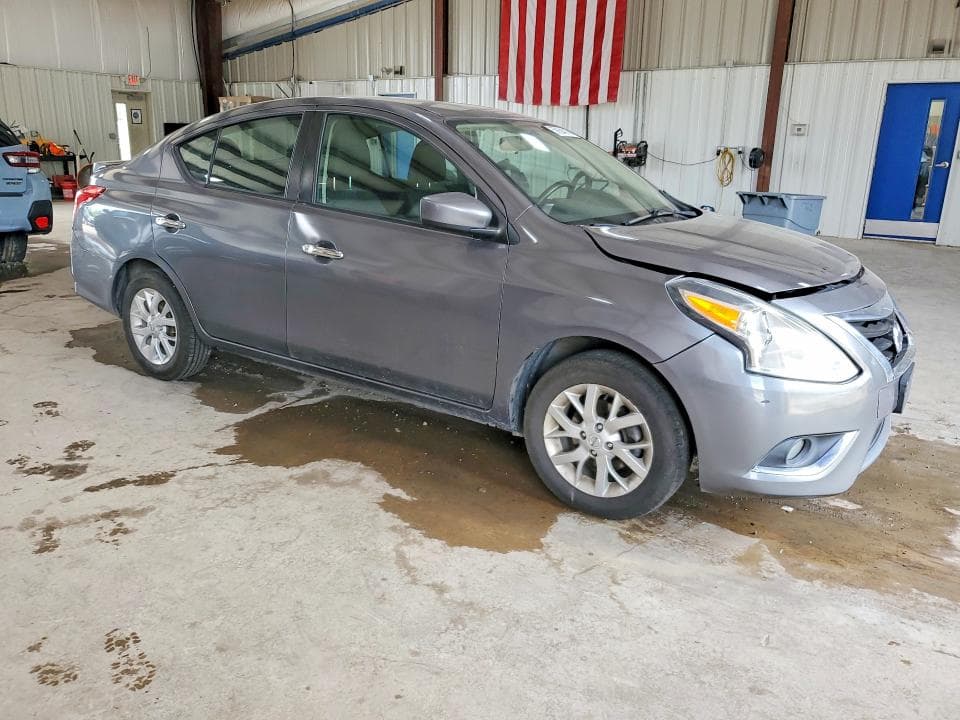 2018 NISSAN VERSA SV 4