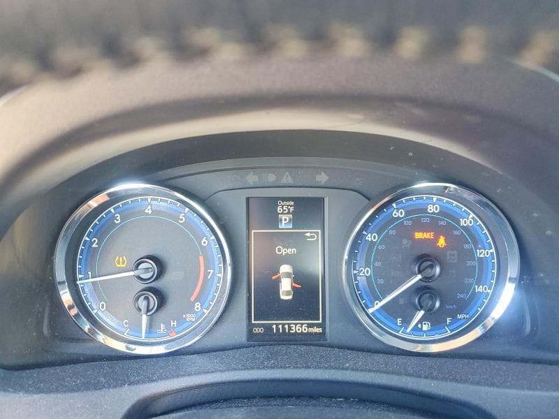 2019 TOYOTA COROLLA SE 9