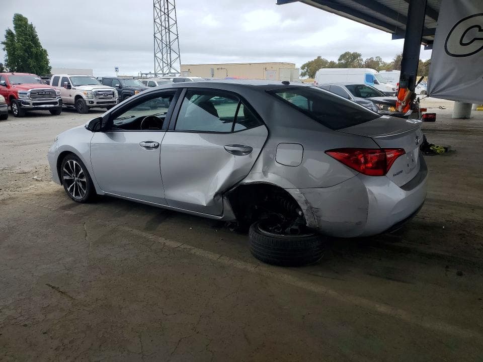 2019 TOYOTA COROLLA XSE 2